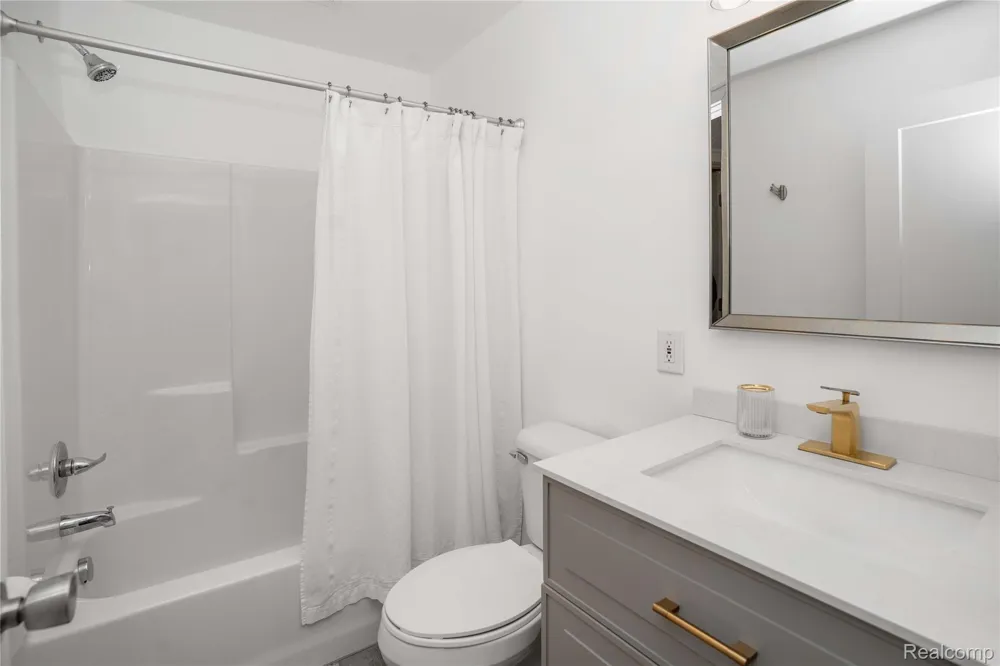 620 S Briarvale Drive Auburn Hills City, MI 48326