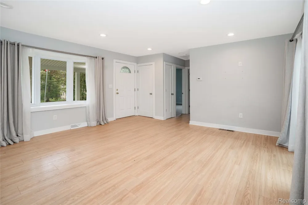 620 S Briarvale Drive Auburn Hills City, MI 48326