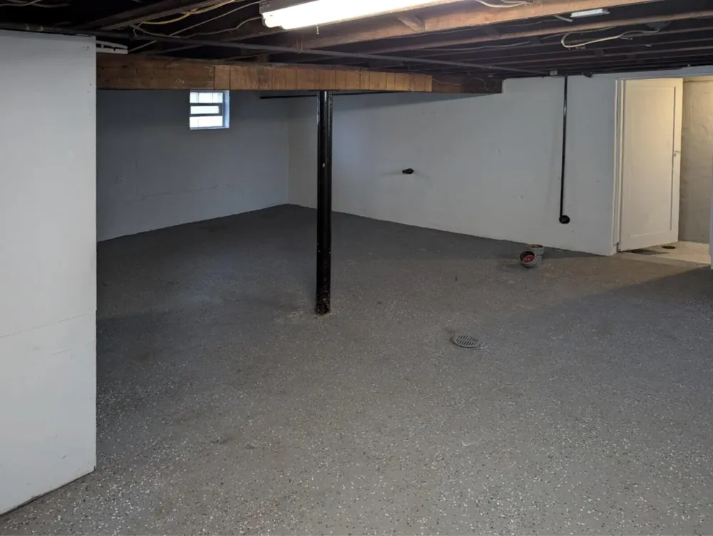 40 W Benson Street Ecorse City, MI 48229
