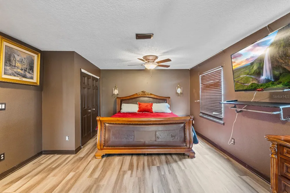 280 CAMPBELL RANCH RUN Geneva, FL 32732