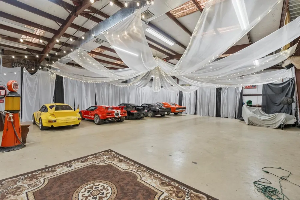 280 CAMPBELL RANCH RUN Geneva, FL 32732