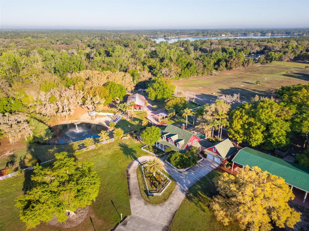 280 CAMPBELL RANCH RUN Geneva, FL 32732