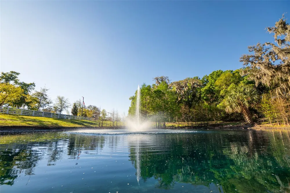 280 CAMPBELL RANCH RUN Geneva, FL 32732