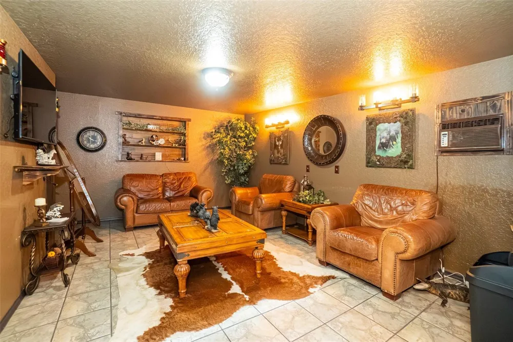 280 CAMPBELL RANCH RUN Geneva, FL 32732