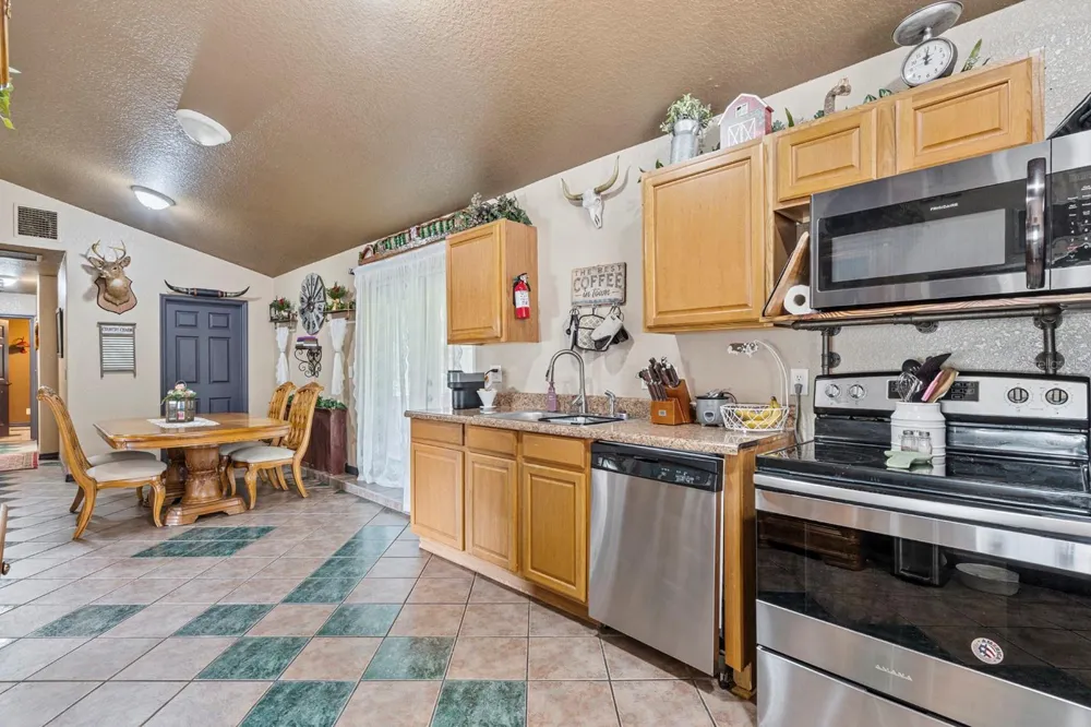 280 CAMPBELL RANCH RUN Geneva, FL 32732