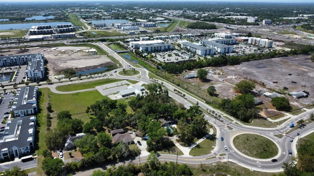 2190 LAKEWOOD RANCH BOULEVARD Sarasota, FL 34240