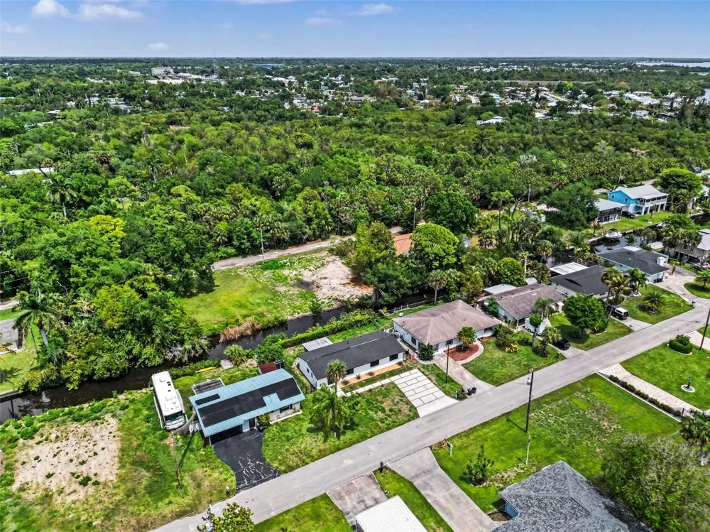73 CARDINAL DRIVE North Fort Myers, FL 33917