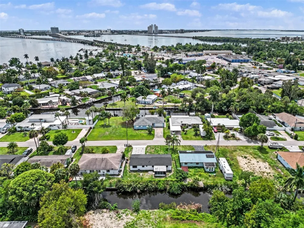 73 CARDINAL DRIVE North Fort Myers, FL 33917