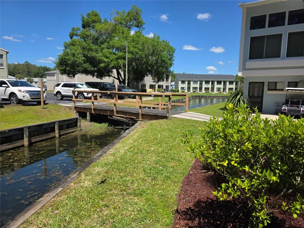 1873 MAZO MANOR #T9 Lutz, FL 33558