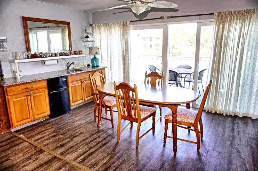 1873 MAZO MANOR #T9 Lutz, FL 33558