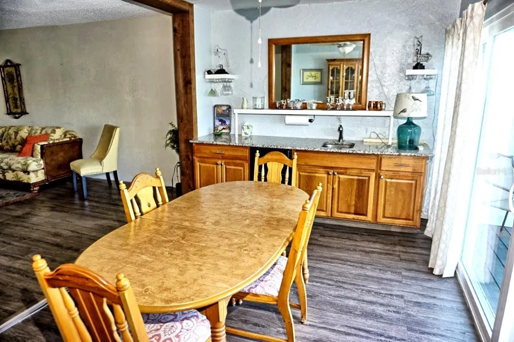 1873 MAZO MANOR #T9 Lutz, FL 33558