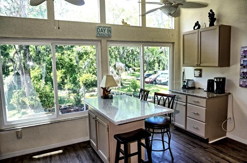 1873 MAZO MANOR #T9 Lutz, FL 33558