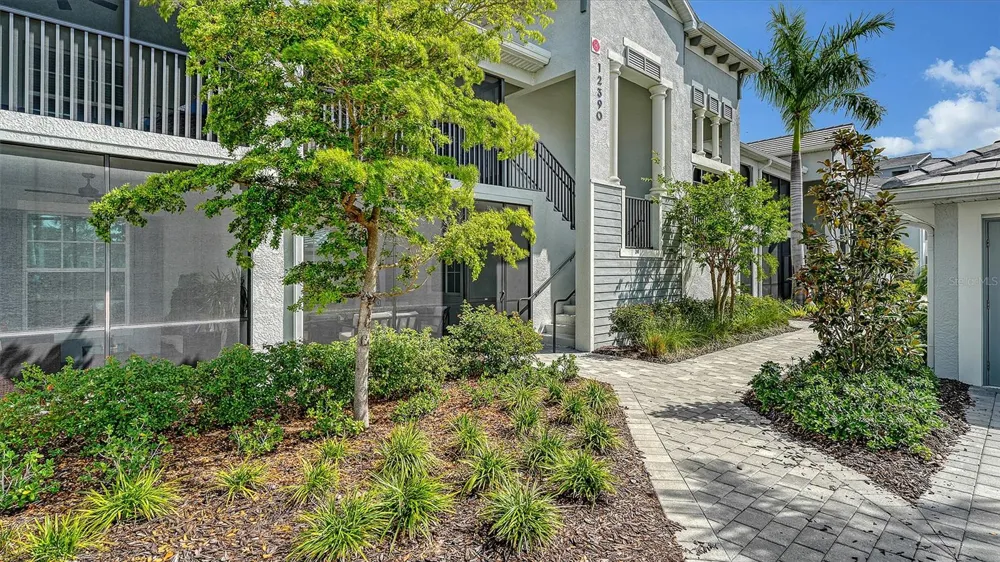 12390 WELLEN GOLF STREET #107 Venice, FL 34293