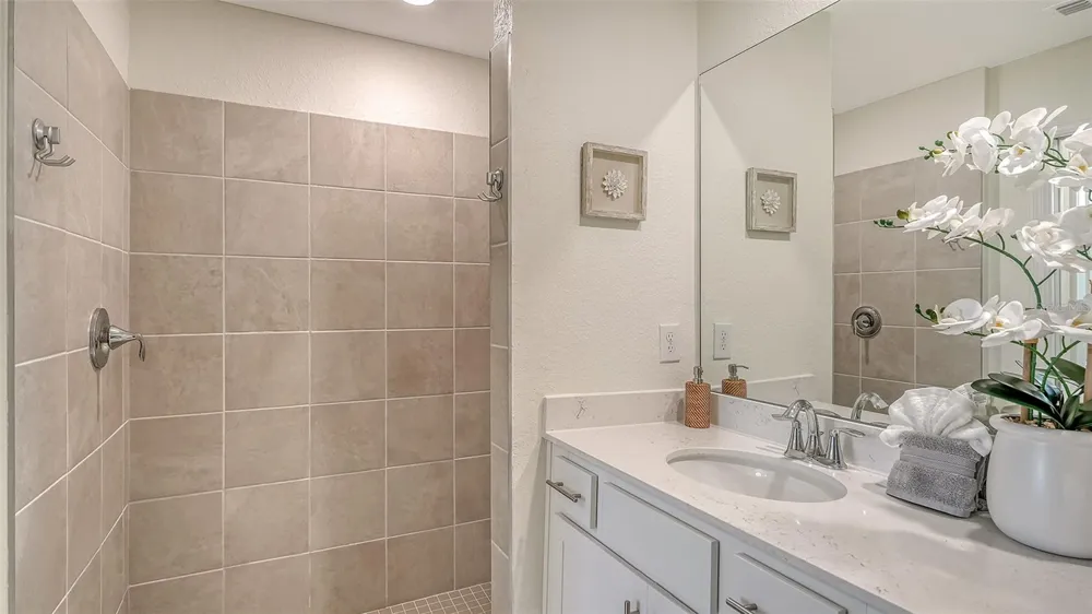 12390 WELLEN GOLF STREET #107 Venice, FL 34293