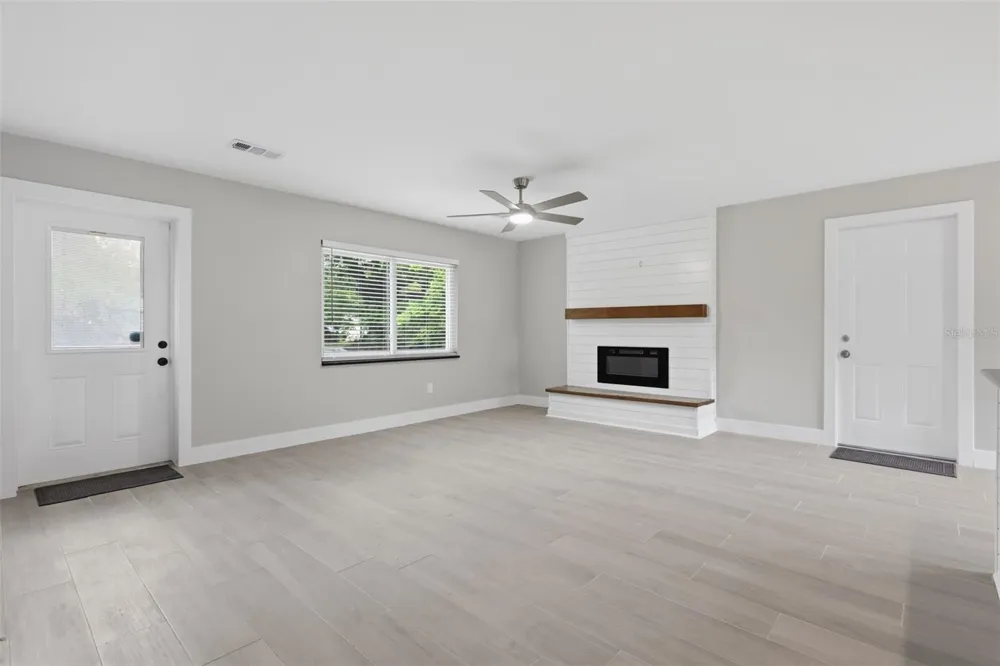 550 E MINNESOTA AVENUE Orange City, FL 32763