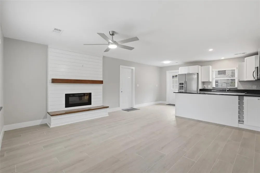 550 E MINNESOTA AVENUE Orange City, FL 32763