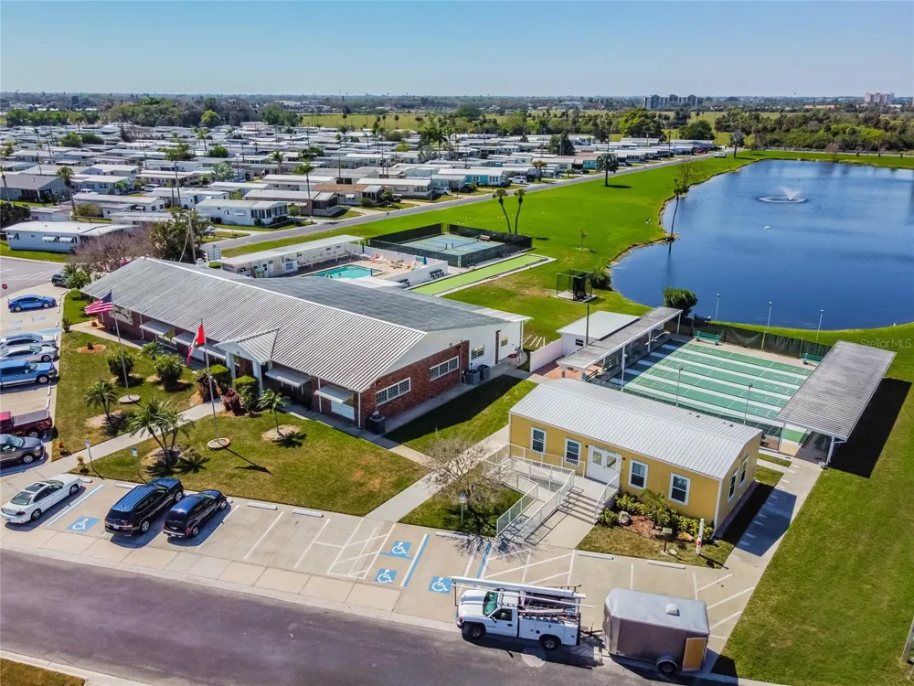 2900 8TH AVENUE W #18 Palmetto, FL 34221