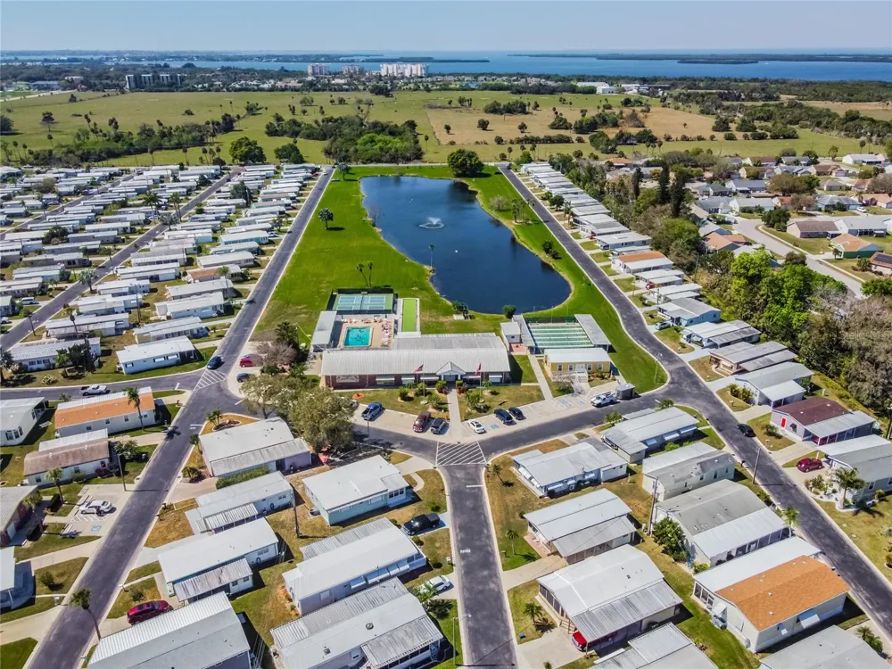 2900 8TH AVENUE W #18 Palmetto, FL 34221