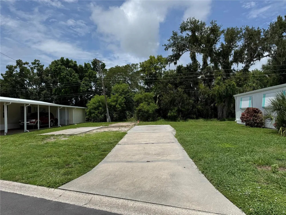 2900 8TH AVENUE W #18 Palmetto, FL 34221