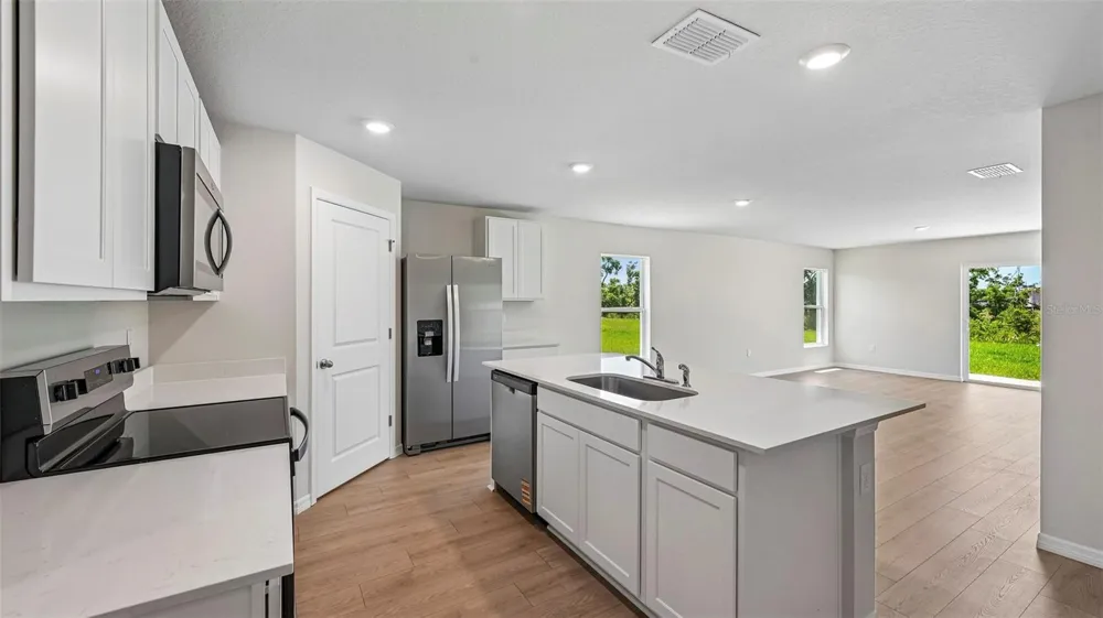 11010 44TH AVENUE E Palmetto, FL 34221