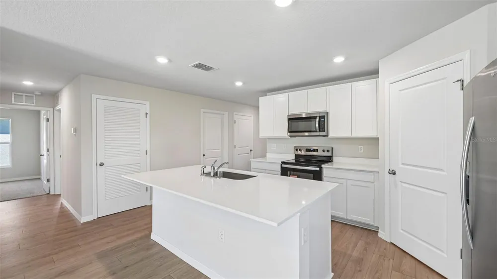 11010 44TH AVENUE E Palmetto, FL 34221
