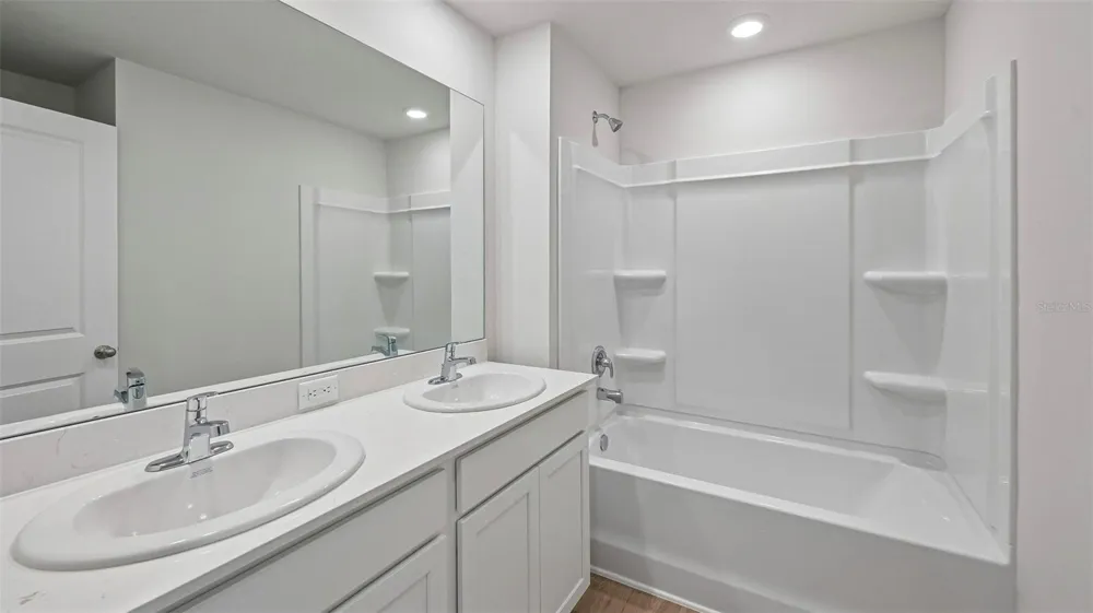11010 44TH AVENUE E Palmetto, FL 34221