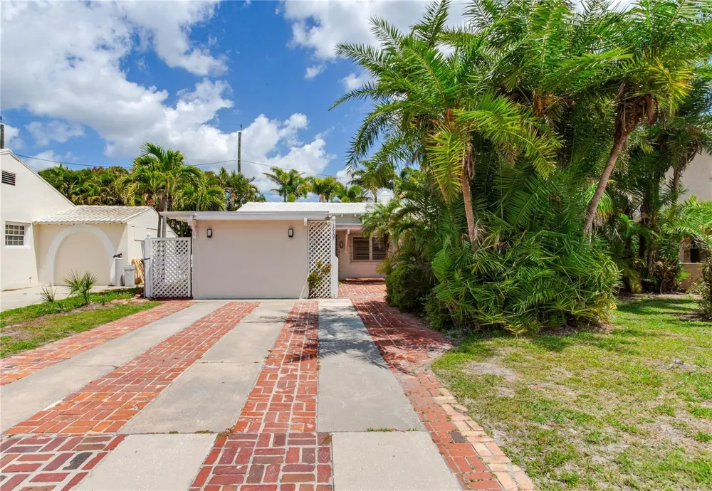 16107 GULF BOULEVARD Redington Beach, FL 33708
