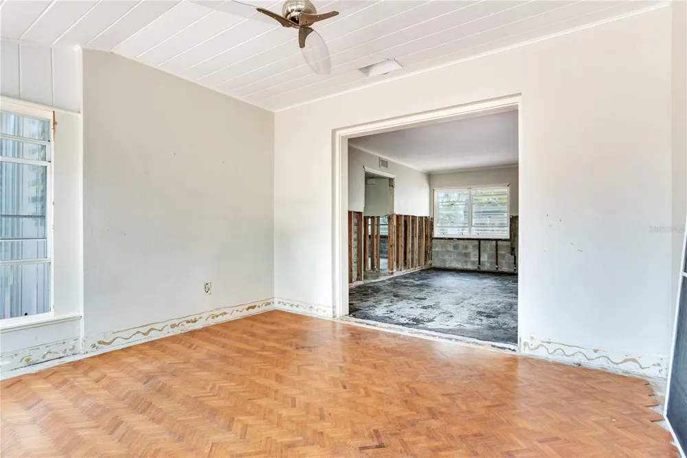 16107 GULF BOULEVARD Redington Beach, FL 33708