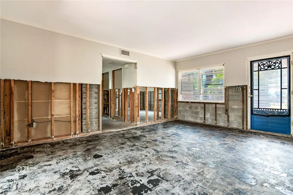 16107 GULF BOULEVARD Redington Beach, FL 33708