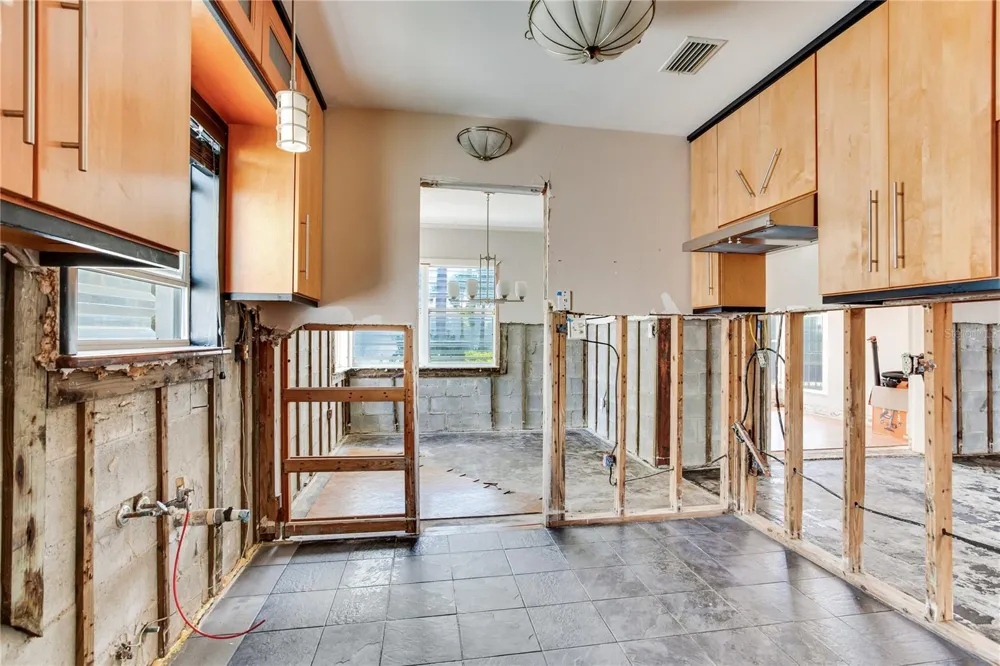 16107 GULF BOULEVARD Redington Beach, FL 33708