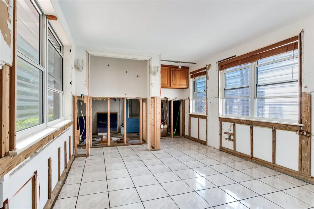 16107 GULF BOULEVARD Redington Beach, FL 33708