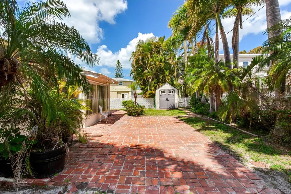 16107 GULF BOULEVARD Redington Beach, FL 33708