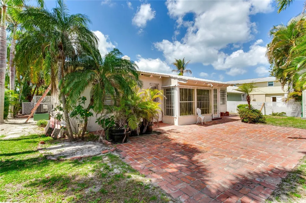 16107 GULF BOULEVARD Redington Beach, FL 33708