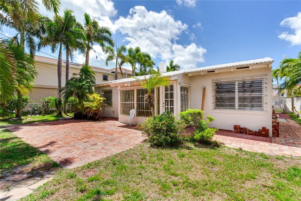16107 GULF BOULEVARD Redington Beach, FL 33708