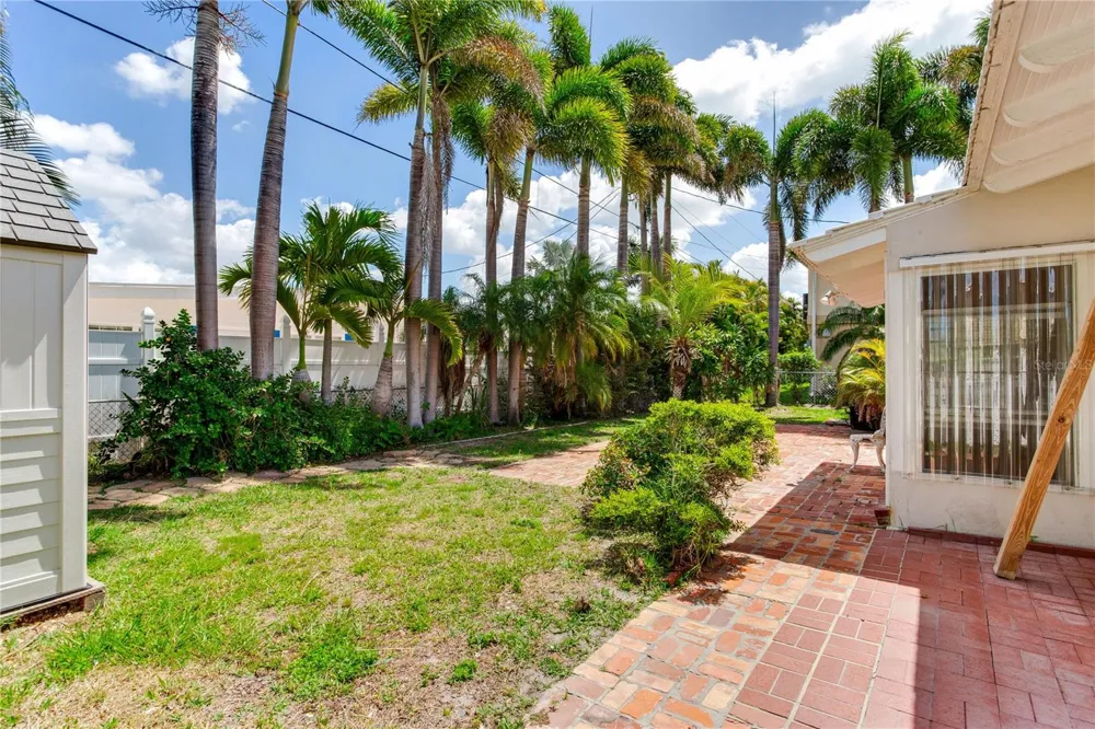 16107 GULF BOULEVARD Redington Beach, FL 33708