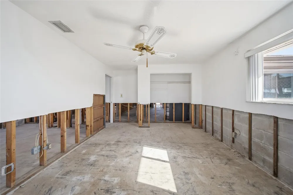 4 BELLEVUE DRIVE Treasure Island, FL 33706