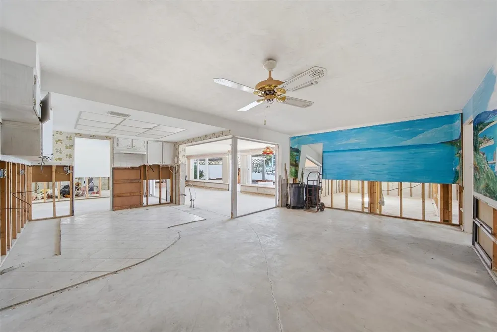 4 BELLEVUE DRIVE Treasure Island, FL 33706