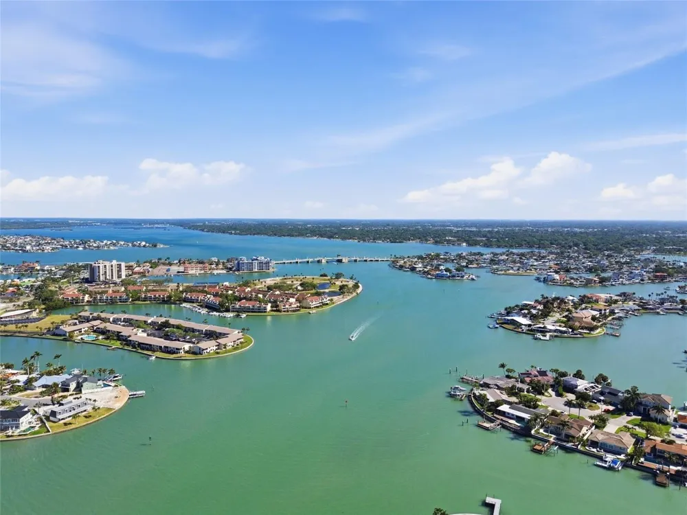 4 BELLEVUE DRIVE Treasure Island, FL 33706