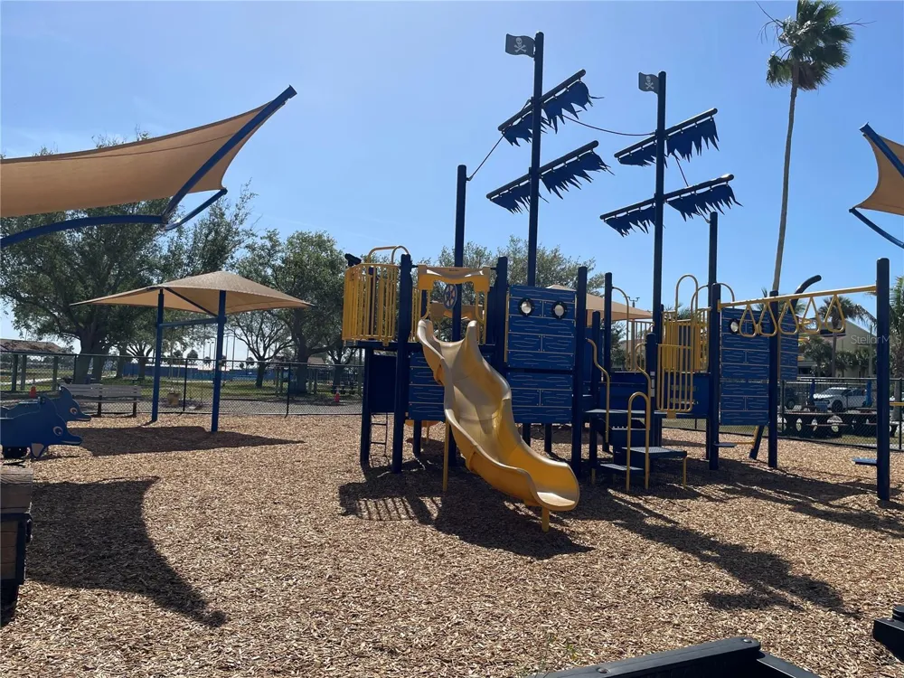 4 BELLEVUE DRIVE Treasure Island, FL 33706