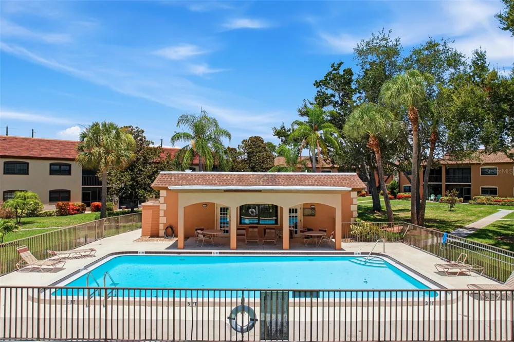 12900 VONN ROAD #B201 Largo, FL 33774