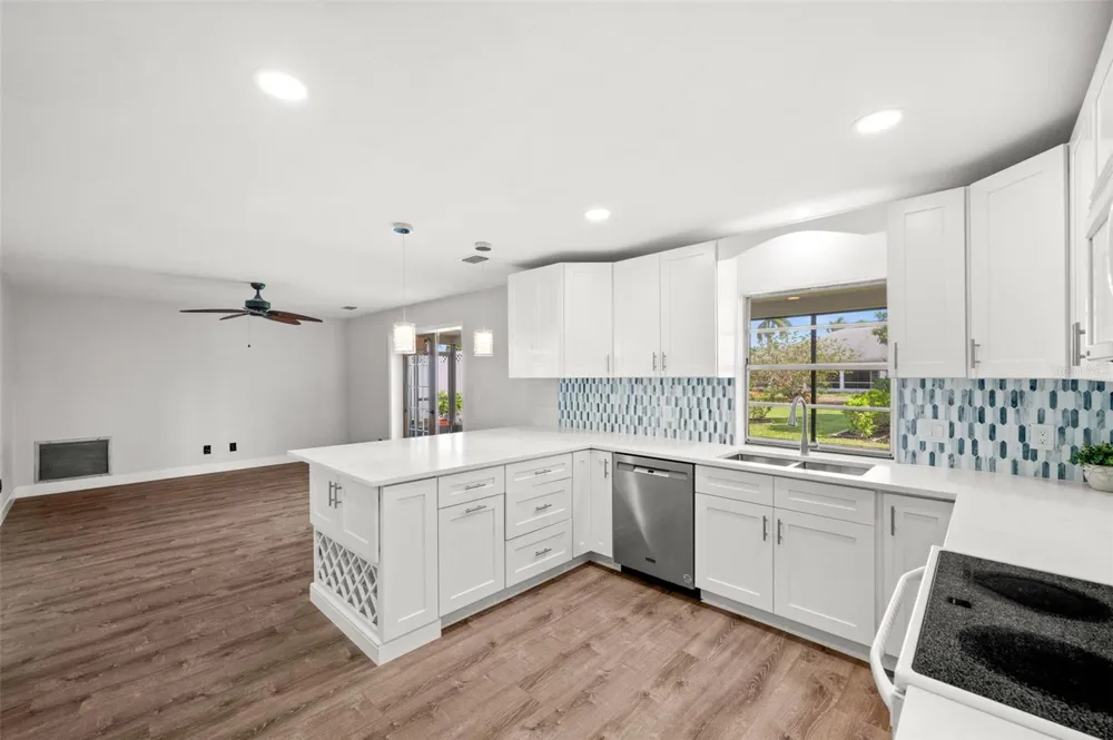 706 SW 51ST TERRACE Cape Coral, FL 33914