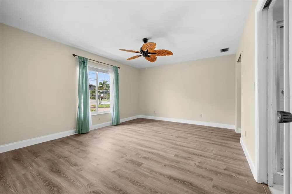 706 SW 51ST TERRACE Cape Coral, FL 33914