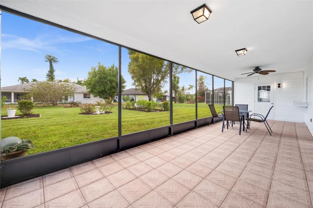 706 SW 51ST TERRACE Cape Coral, FL 33914