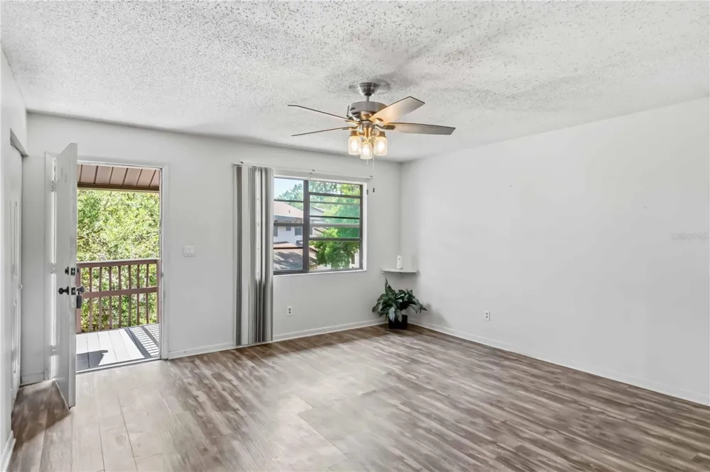 4951 91ST AVENUE #33 Pinellas Park, FL 33782
