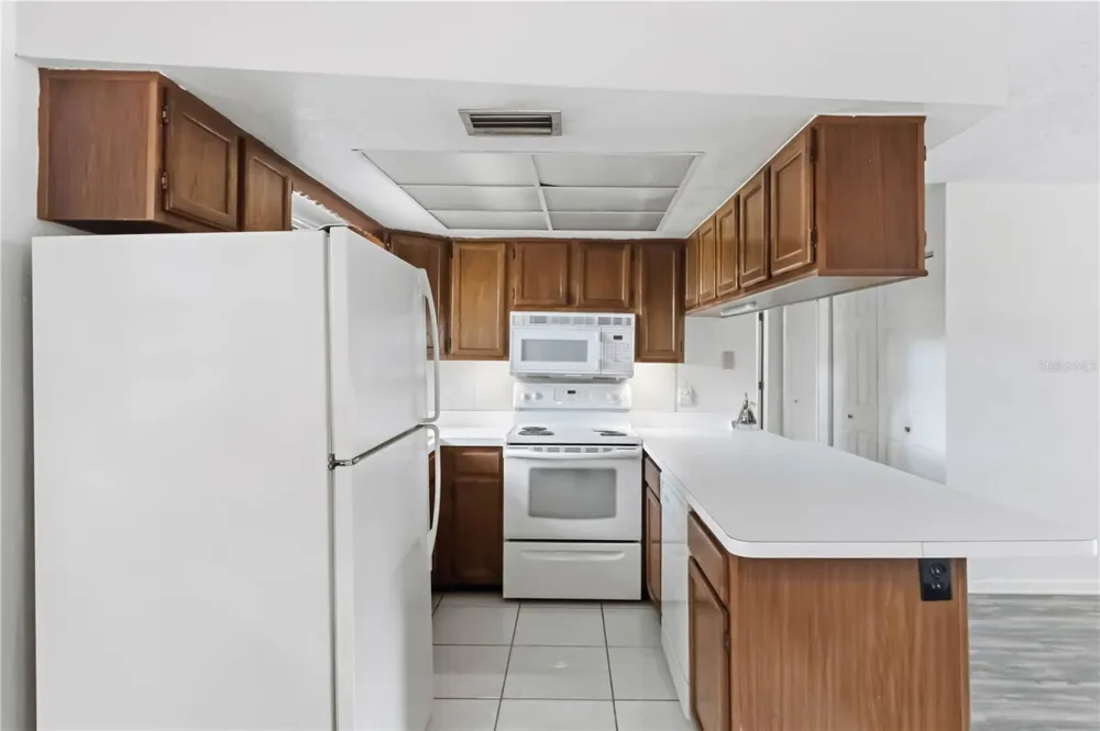 4951 91ST AVENUE #33 Pinellas Park, FL 33782