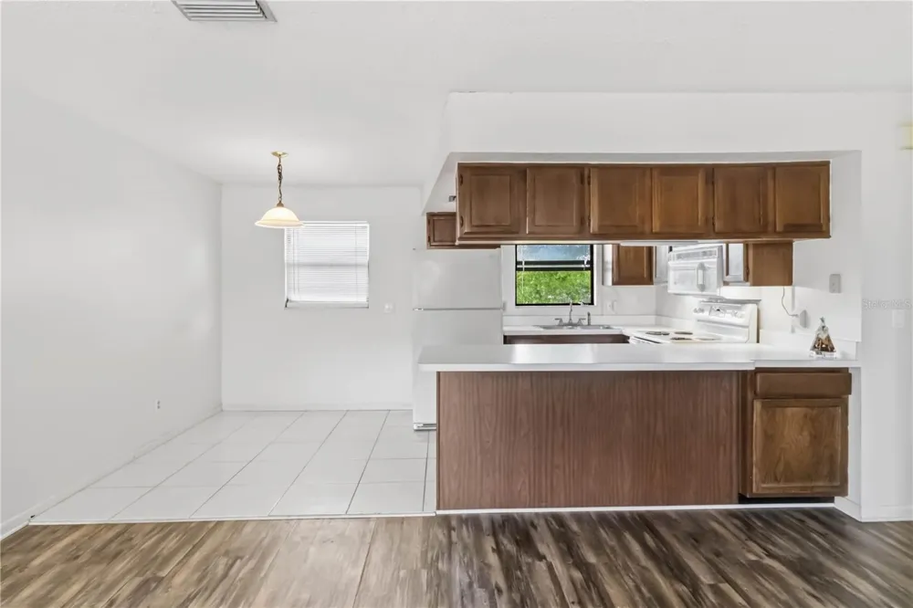 4951 91ST AVENUE #33 Pinellas Park, FL 33782