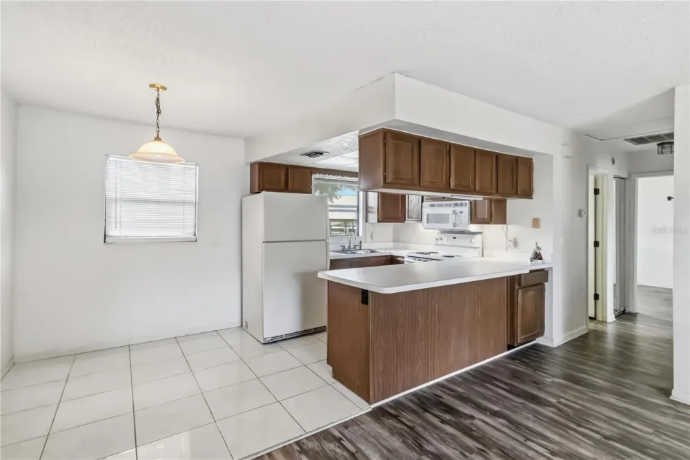 4951 91ST AVENUE #33 Pinellas Park, FL 33782