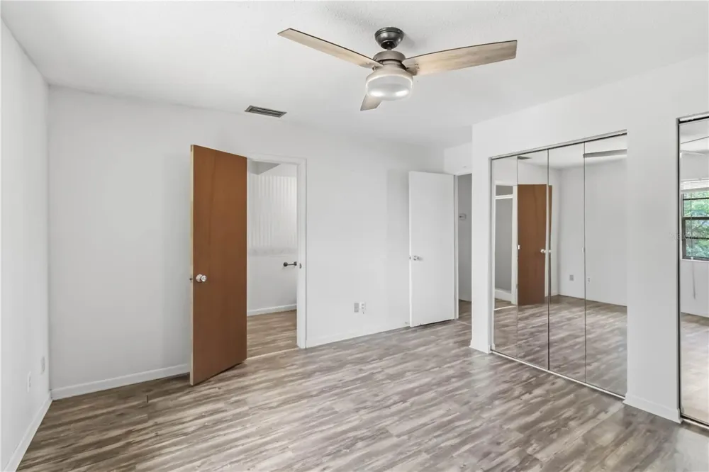 4951 91ST AVENUE #33 Pinellas Park, FL 33782