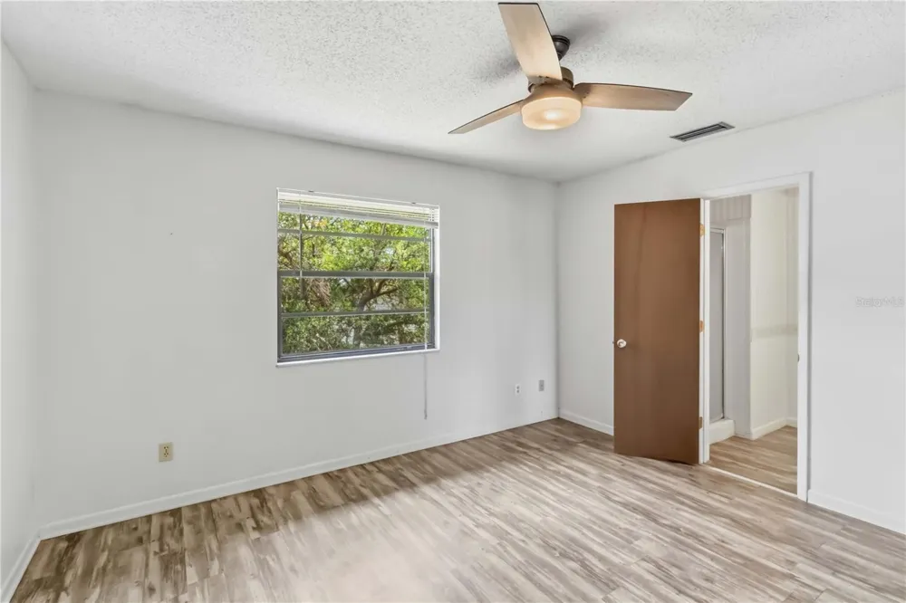 4951 91ST AVENUE #33 Pinellas Park, FL 33782