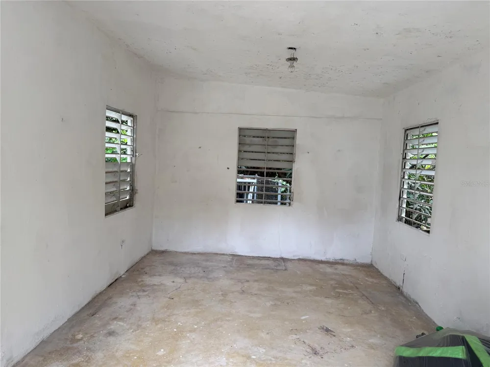 Carr. 901 CAMINO NUEVO Yabucoa, PR 00767